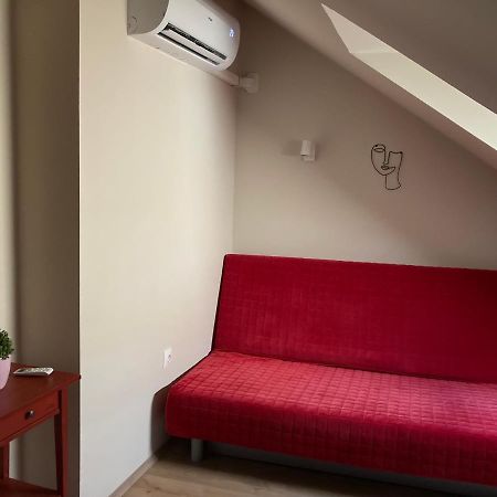 35 Vendeghaz Pecs Apartment ภายนอก รูปภาพ