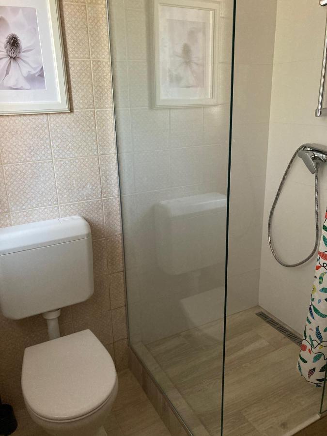 35 Vendeghaz Pecs Apartment ภายนอก รูปภาพ