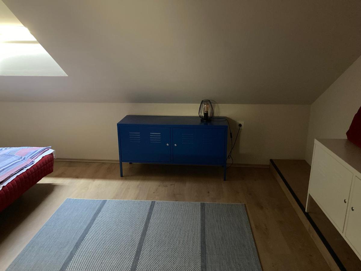 35 Vendeghaz Pecs Apartment ภายนอก รูปภาพ